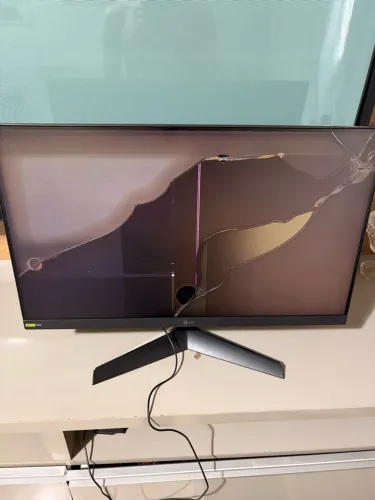 Vendo monitor LG Ultragear 180hz para desmontagem!