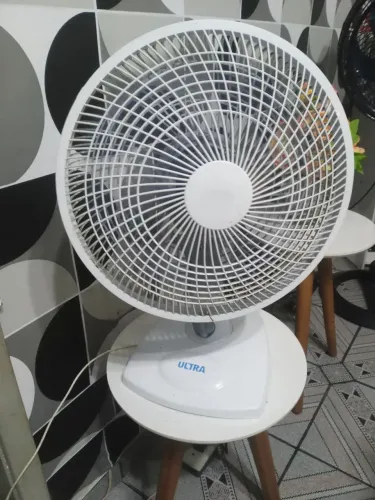 Ventilador Ultra 30 cm 127 volts.