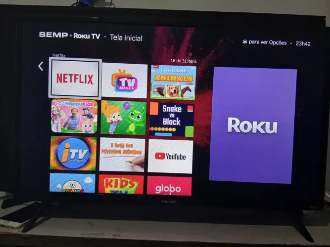 Smart TV Semp de 32 polegadas semi nova toda original pra vender logo só $ 550