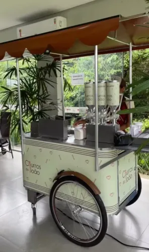 Vendo CARRINHO DE CHURROS completo pronto para trabalhar