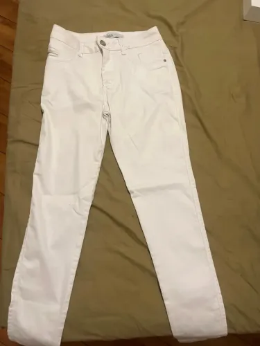 Calça branca feminina