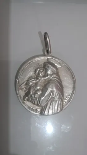 pingente medalha religiosa de prata Santo Antônio medidas