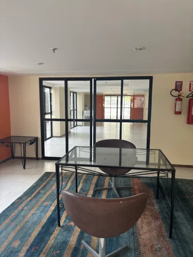 Excelente apartamento em Petrópolis com 2 quartos sendo 1 suíte 