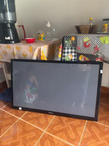 TV Samsung 43 polegadas placa queimada 
