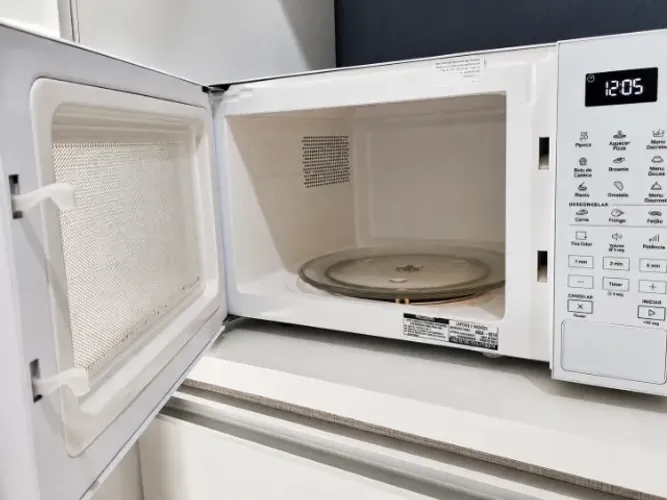 Vendo Microondas Brastemp Grande Bem Conservado + Entrega