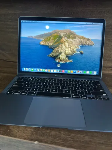 MacBook M1 2020