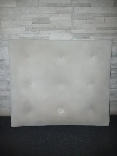Cabeceira para Cama Infantil / Berço - 100x100 cm (Ótimo Estado)