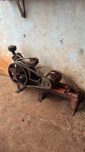 Compressor de ar mais motor elétrico weg 5cv mais base de metal