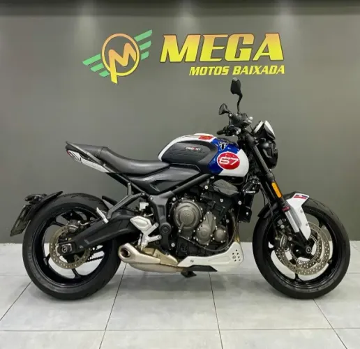 Triumph Trident 660 Triple Tribute Edition 2025 Branca Com apenas 9.795km