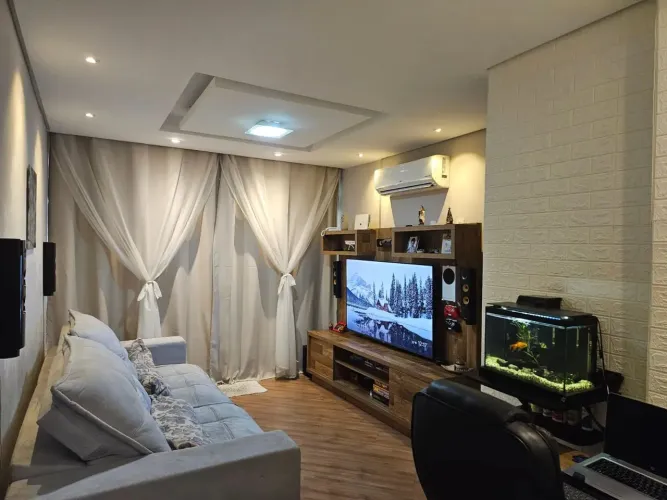 Casa duplex a venda em condomínio - 90m²