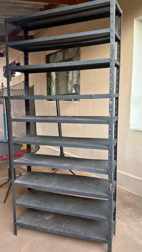 Estante de aço com 10 prateleiras