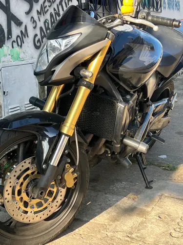 Honda cbr 600f Hornet 