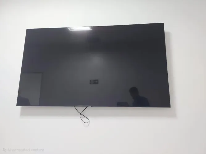 TV 85' Samsung Crystal UHD 4K - Seminova