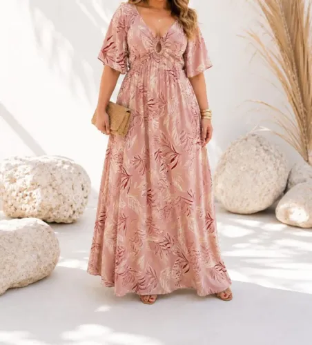 *Vestidos longos em suede estampados ? Tamanho único (alguns modelos vestem até 46) ? R$80