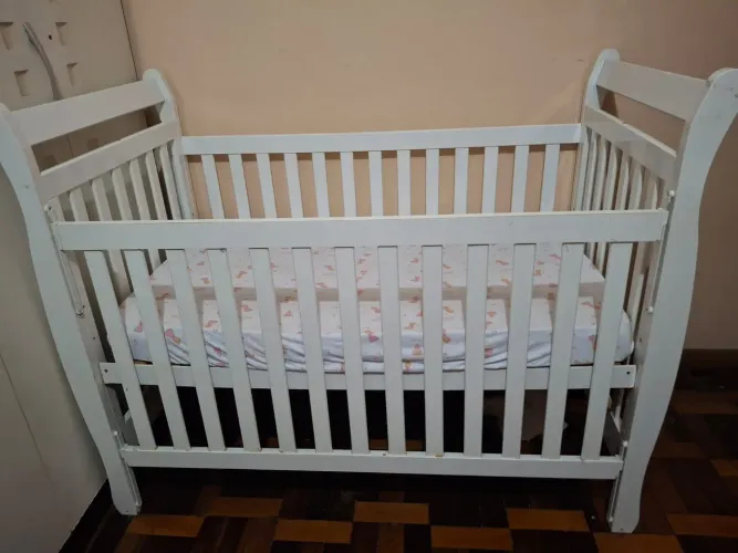 Berço e colchão novo
