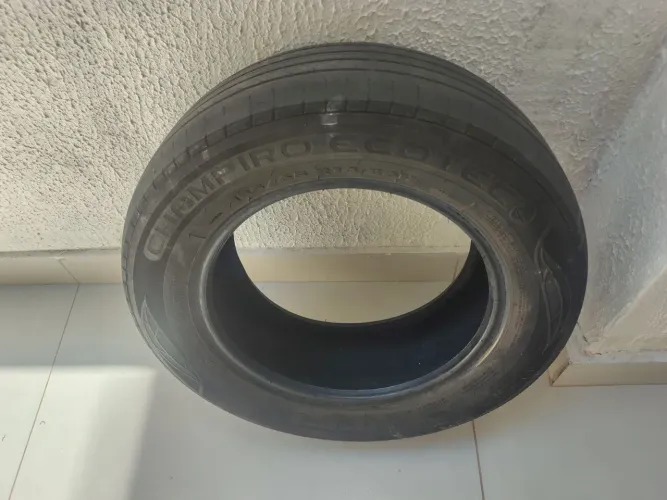 Pneu aro 14 185/65 usado