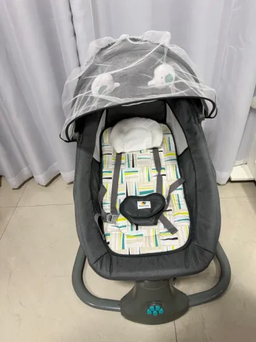 Cadeira de balanço para bebê automática Mastela com música Bluetooth 