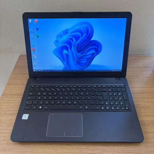 NOTEBOOK ASUS I3 8GB SSD 120GB SEM DETALHES