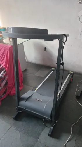 Esteira Elétrica Dream Fitness Dr 1600 110v/220v Dobrável Preto 127/220v Usada