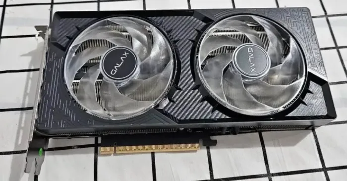 RTX 5070 12gb Galax (Usada/Excelente)
