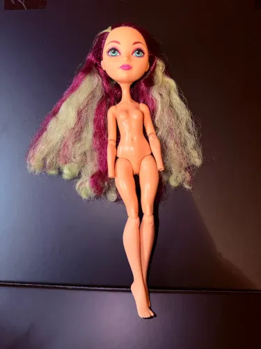 Ever After High Madeline