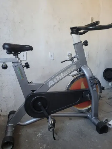 Bicicleta spinning athetic 