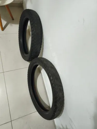 Pneus Levorin para crosser/Bros usados, ainda dá para rodar