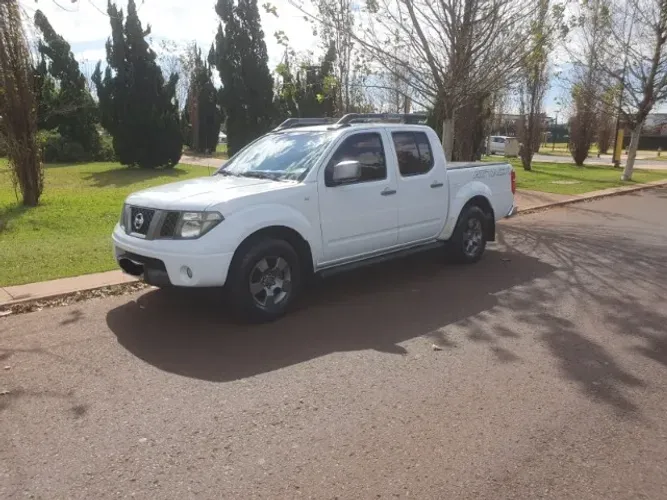 Nissan Frontier SE Attack CD 4X2 2.5 TB Diesel 2013