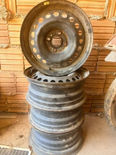 VENDO JOGO DE RODAS