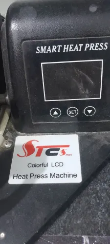 Vendo prensa de caneca marca STC 6 em , tenho todas as residências dela