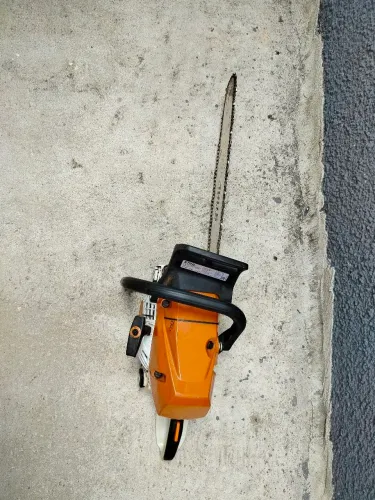 Vendo motosserra istihl MS 363