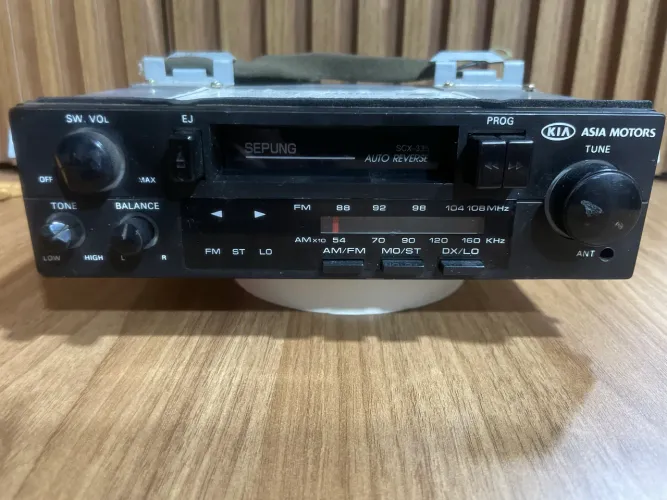 Rádio toca-fitas automotivo Vintage Kia / Asia Motors