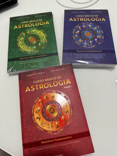 Livros: Curso básico de astrologia, 3 volumes- Mach & McEvers