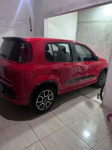 Fiat Uno Sporting 1.4 EVO Fire Flex 8V 4P 2013