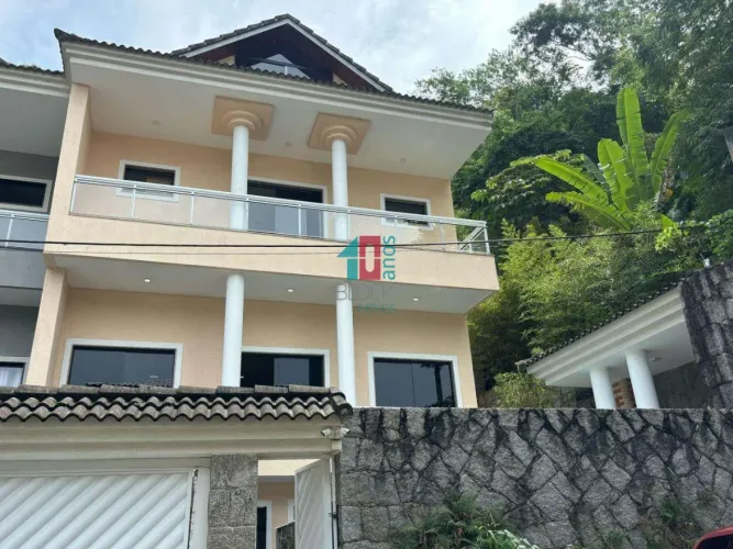 Recreio dos Bandeirantes | Casa de Condomínio 3 quartos, sendo 3 suites