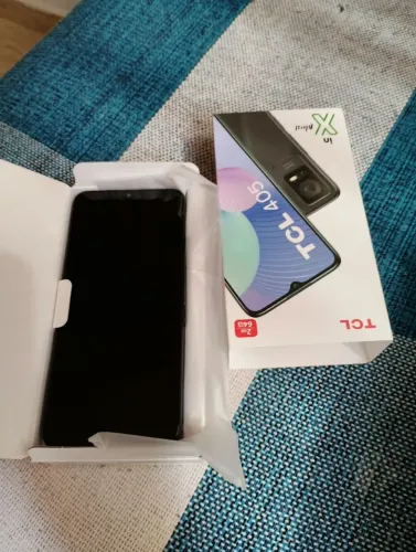 Celular tcl 405