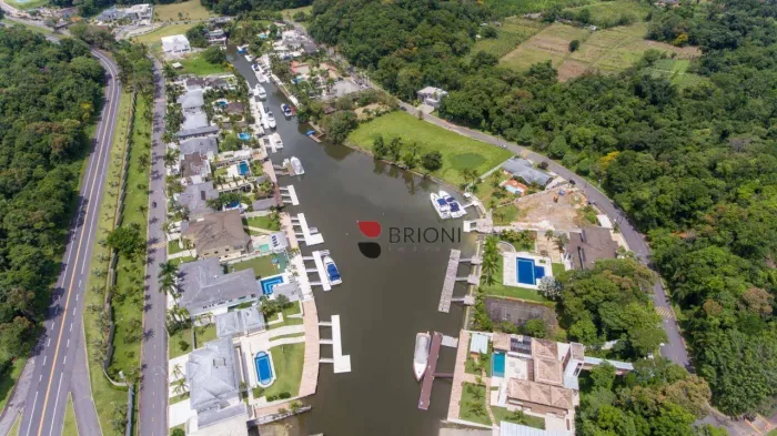 Casa com 4 quartos à venda, 540 m² por R$ 3.600.000 - Marina Guarujá - Guarujá/SP...