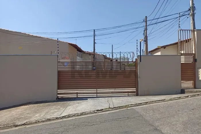 Casa de Vila à Venda em Sorocaba, SP