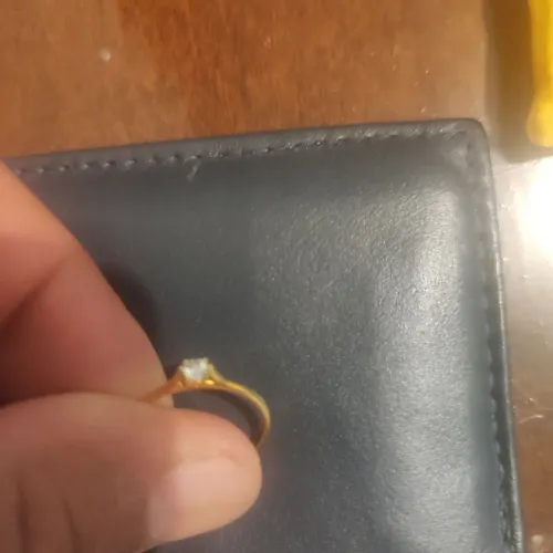 Vendo Anel 18k com pedra de diamante