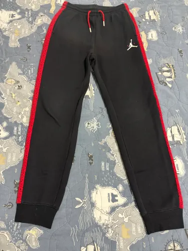 Calça moletom Jordan - 12 anos