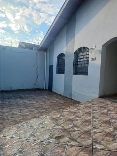 Casa à venda em Campinas, Jardim Conceição, com 3 quartos, com 200 m²