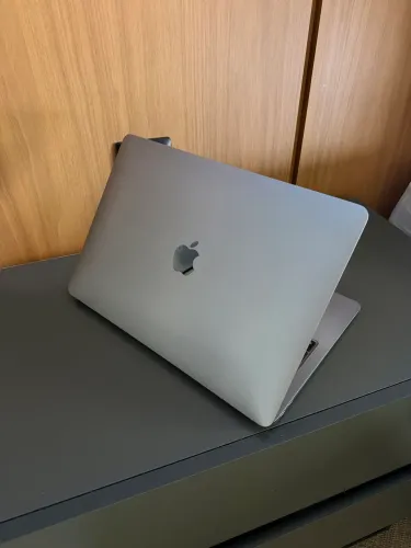 MacBook Air M1 8 GB / 512 GB - Cinza Espacial | Carregador, NF