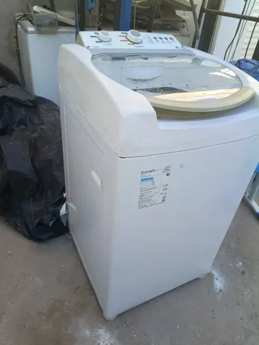 Vendo lavadoura Brastemp 8 k funcionando bem mecanismo novo