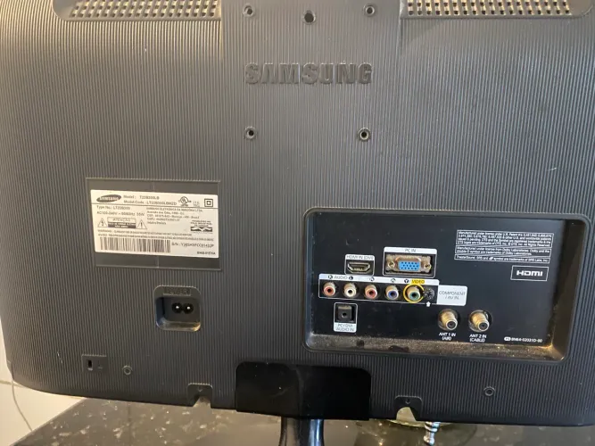 monitor e TV Samsung de 22 polegadas, modelo T22B300LB