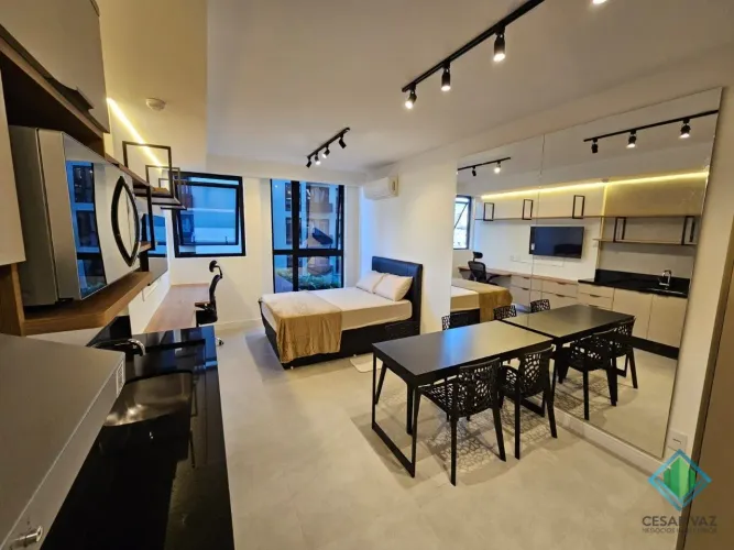 Excelente studio mobiliado, próximo a UFSC, no bairro Trindade.