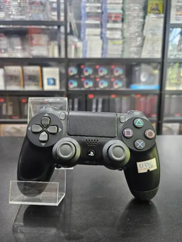 Controle Dualshock 4  Preto com Paddle - Competitivo