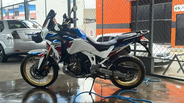 África Twin Adventure ES 23/23