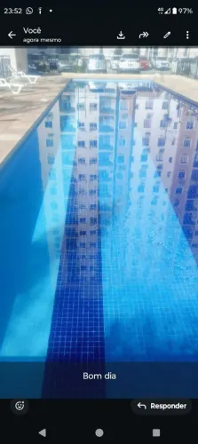 Limpeza e manutenção de piscinas