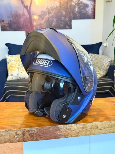 Shoei neotec 2