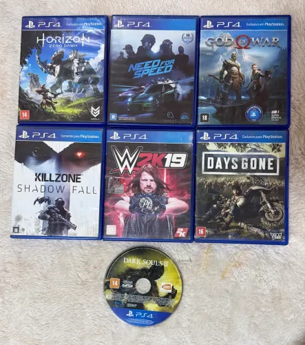 Lote com 7 Jogos de PlayStation 4 ( faço envio )